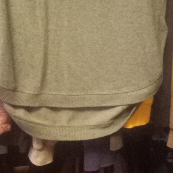 Soft Sweater L - Picture 2 of 4